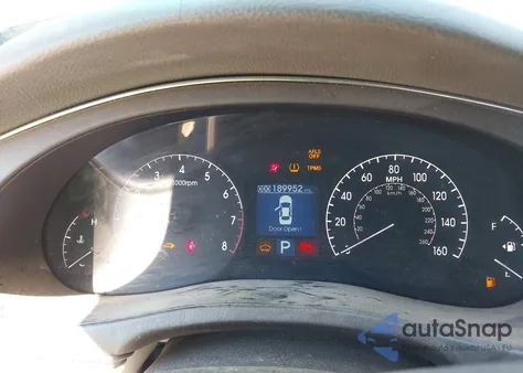 2011 Hyundai Genesis 4.6 z USA, uszkodzony, nr VIN KMHGC4DF6BU140315